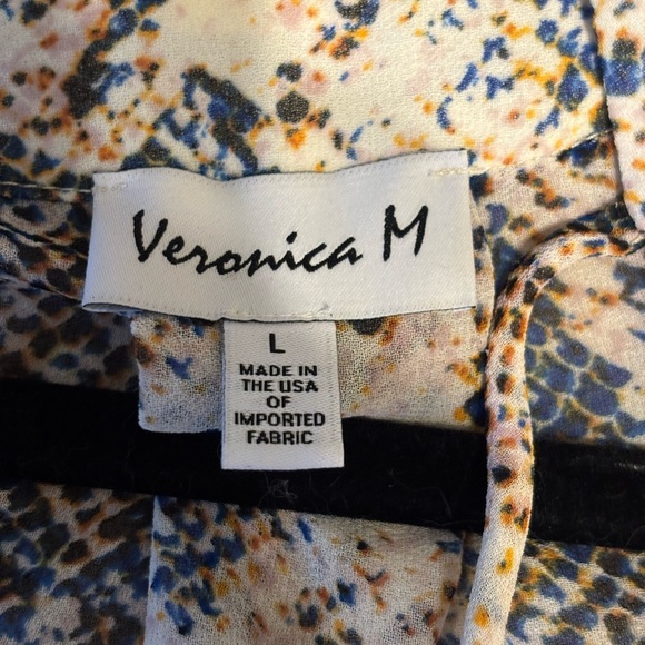 Veronica M Blue and Cream Patterned Blouse - Picture 2 of 9